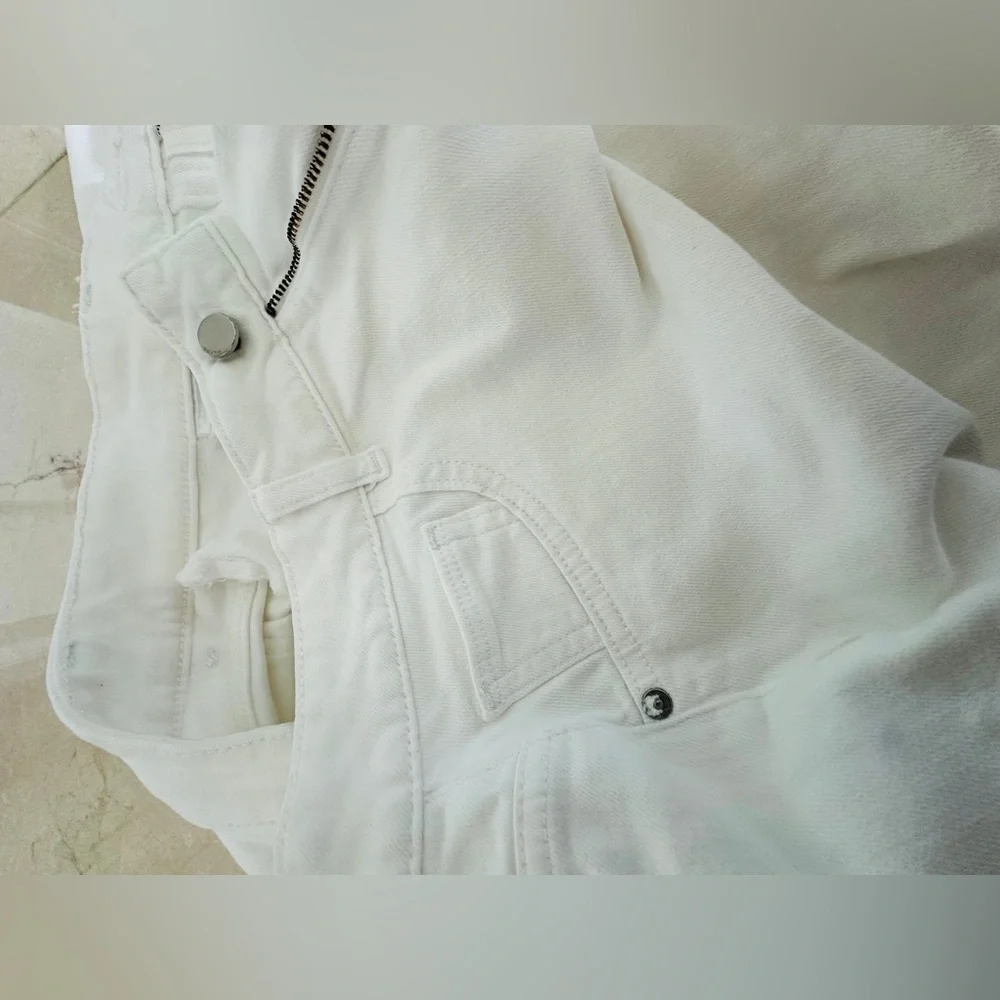 DL1961 Women’s White Jeans Bermuda High Rise Vintage Straight Shorts Size 27